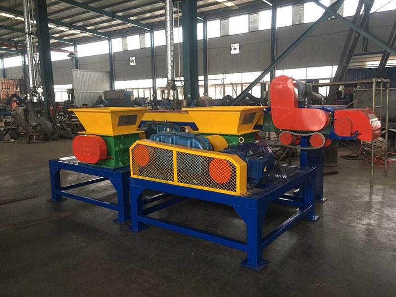 木材撕碎機器設備