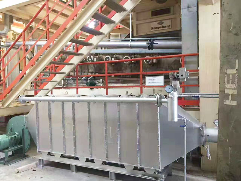 鋪裝真空料倉(cāng)纖維加熱加濕設(shè)備